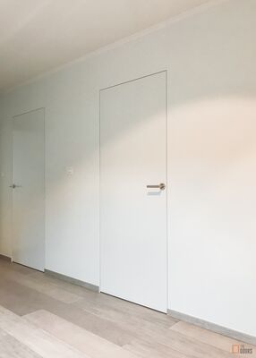 Deurblad hoogte = 2115 mm